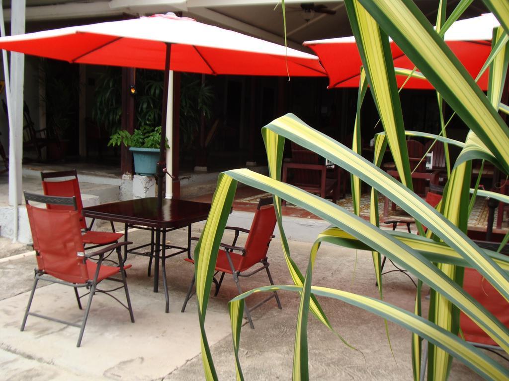Hotel Liberia Kültér fotó